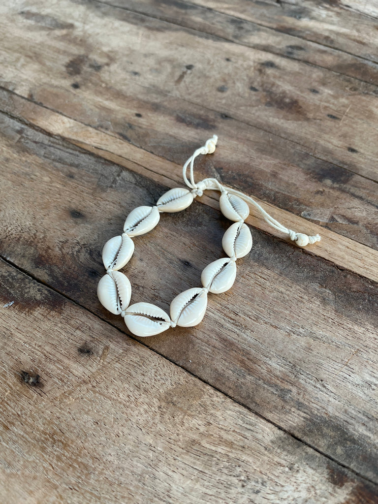 Cowrie Lover Bracelet